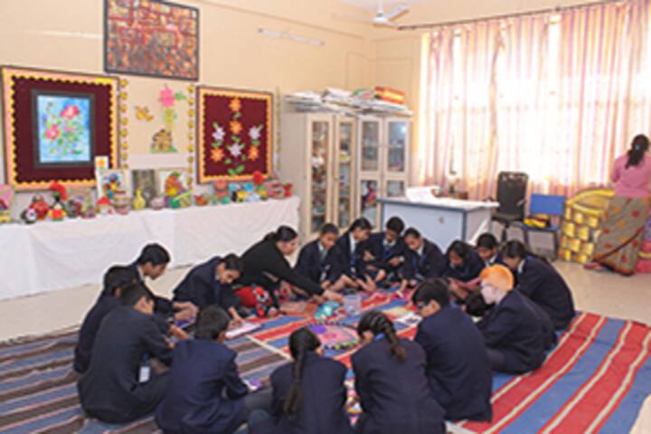 Mount Litera Zee School-Art and Craft