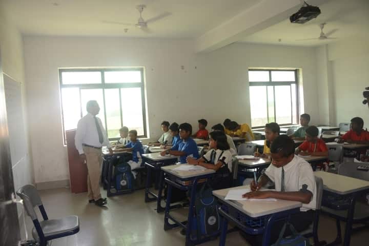 Mount Litera Zee School- Classrooms