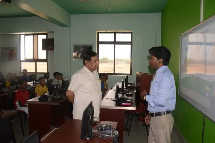 Mount Litera Zee School- IT Lab