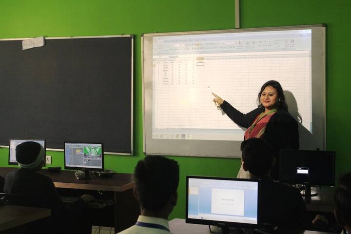 Mount Litera Zee School- Smart Classroom