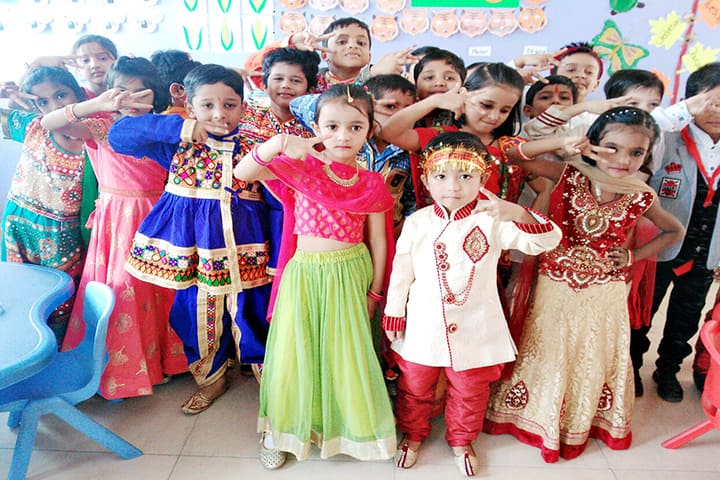 Mount Litera Zee School-Dandia