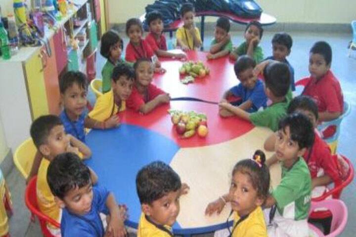 Mount Litera Zee School- Fruit Day
