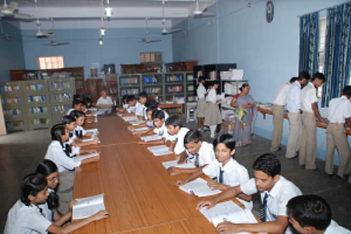 Navyug Vidyalaya-Library
