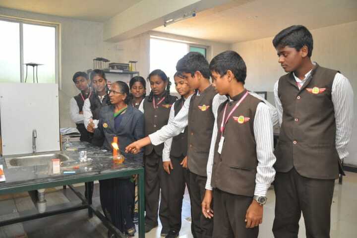Bharathi Vidhya Bhavan School-Chemsitry Lab