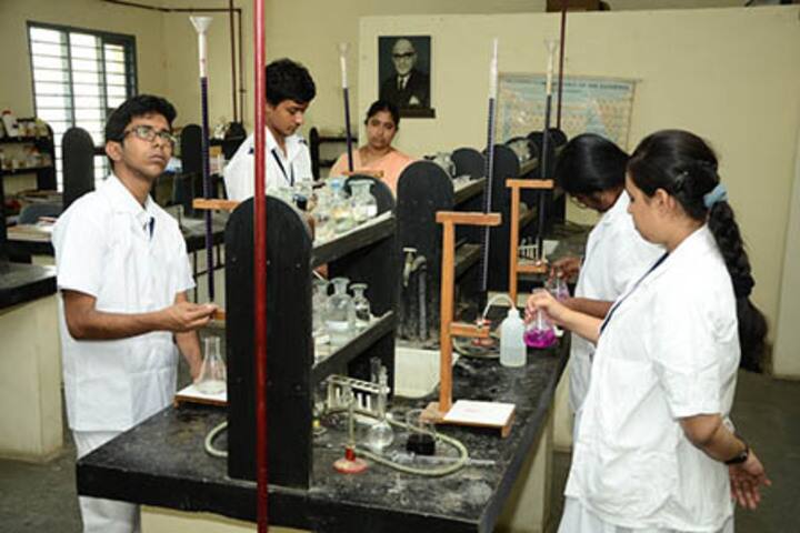 Bharati Vidyalaya Senior Secondary School-Chemsitry Lab
