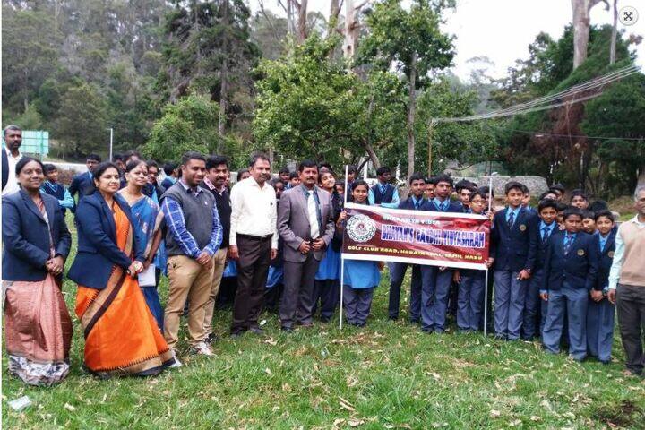 BhavanS Gandhi Vidyashram-Swatch Bharat Activity