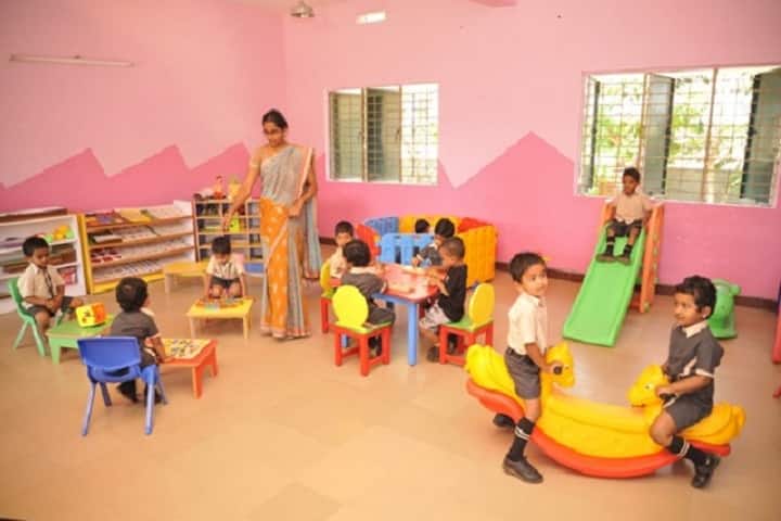 Brindhavanna Vidhialaya School-Pre KG Playing