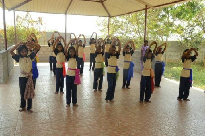 Brindhavanna Vidhialaya School-Dancing Activity