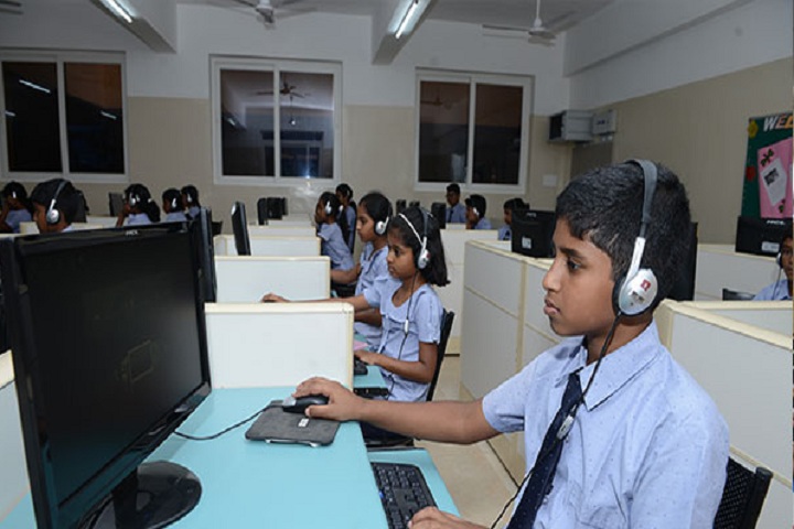Chandrakanthi Public School - IT lab