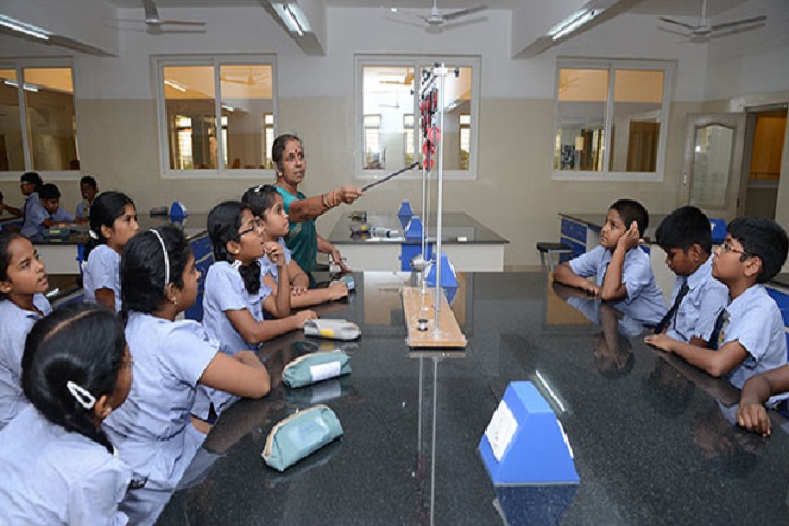 Chandrakanthi Public School - Lab