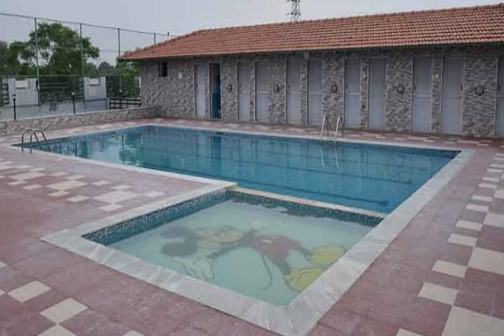 Chelammal Vidhyaashram-Swimming Pool
