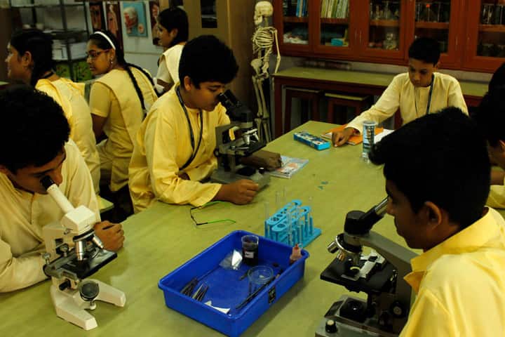 Chettinad Vidyashram-Biology Lab