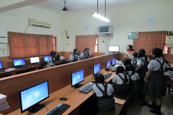D A V Girls Sr Sec School-IT-Lab