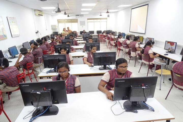 D A V Public School-Computer Lab