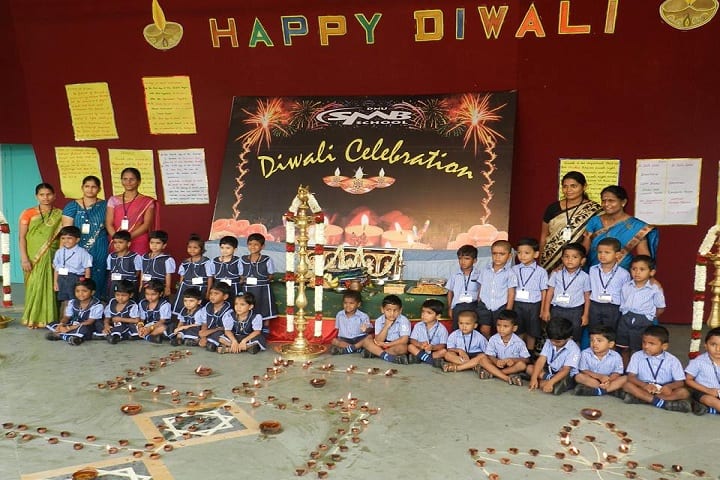 Dindigul Nadar Uravinmurai S M B Manickam Nadar Packiathammal National Public School-Diwali Celebrations