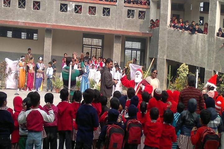 Notre Dame Academy-Christmas Celebrations
