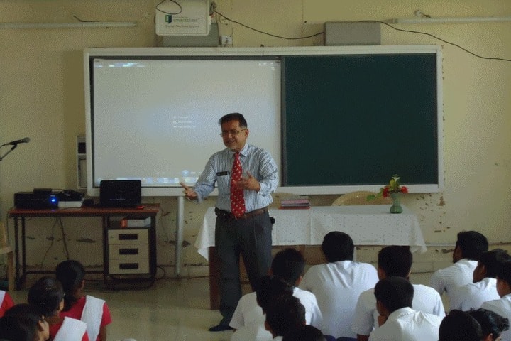 Notre Dame Academy-Digital Classroom