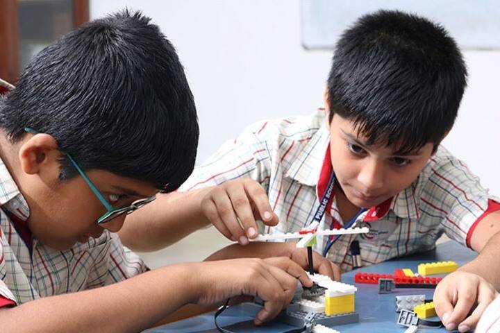 Gedee Public School-Lab