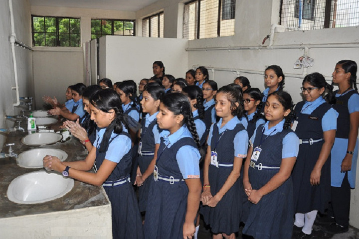 Guru Shree Shantivijai Jain Vidyalaya-Hygiene Day