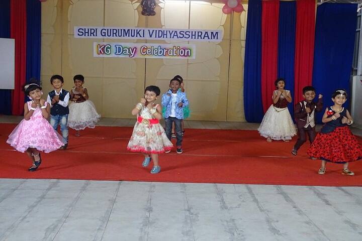 Gurumuki Vidhyasshram Matriculation School-Dances