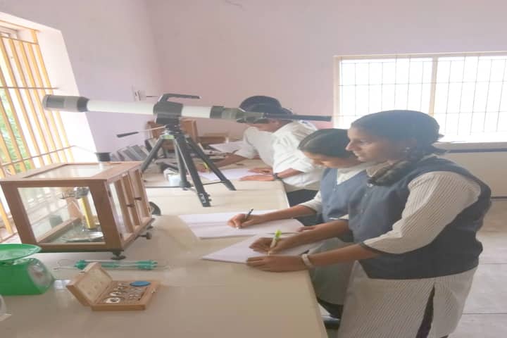 Heritage Vidhyalaya-Laboratory