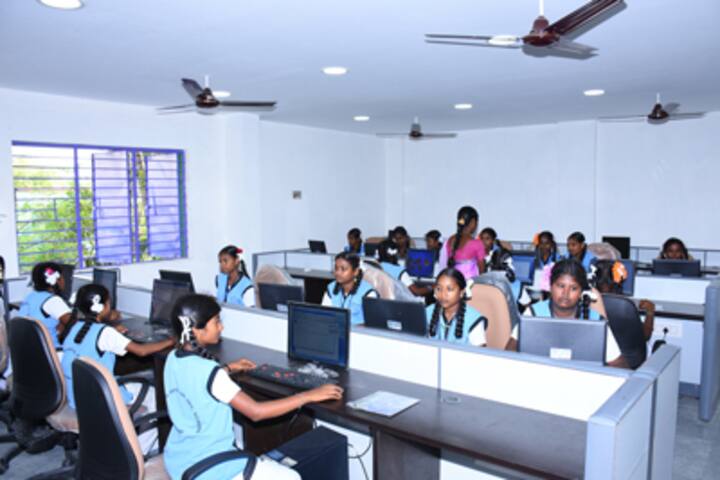 Holy Angel School CBSE-Computer Lab