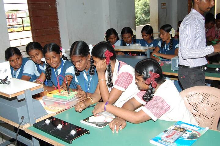Holy Angel School CBSE-Lab