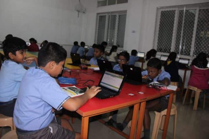 Kamala Niketan Montessori School-Computer Lab