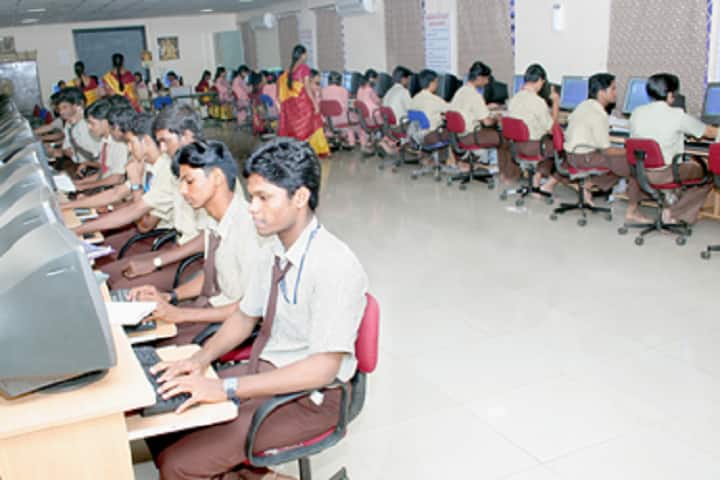 Kamala Subramaniam Secondary School-Computer lab