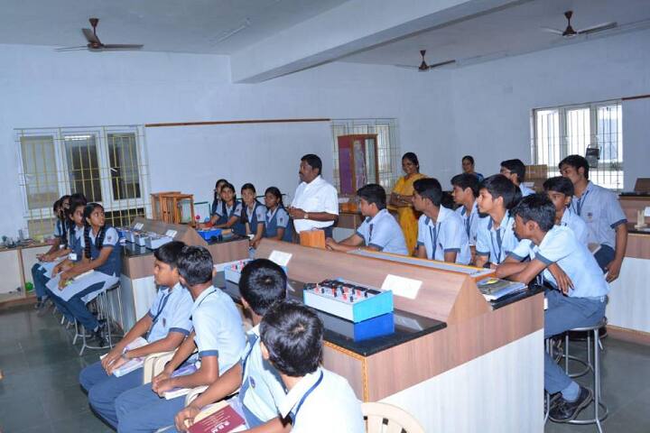 KMR International School-Physics Laboratory