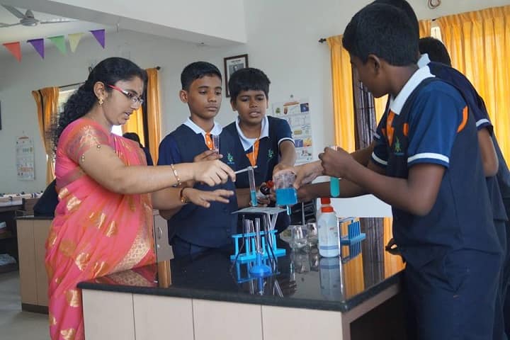 Kovai Vidyashram-Chemistry LAB