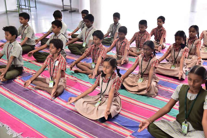 Kurinji School-Yoga