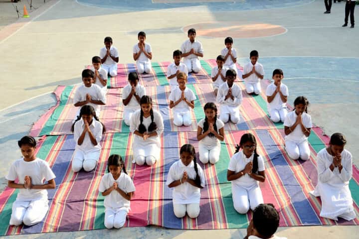 Lalchand Milapchand Dadha School-Yoga Day