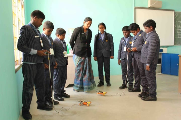 LHL CBSE School-Robotics-lab
