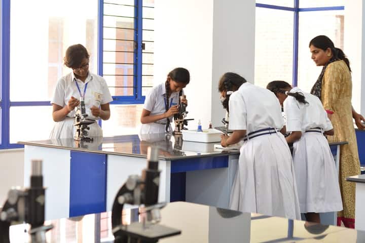 Lightworkers Academy-Biology Lab