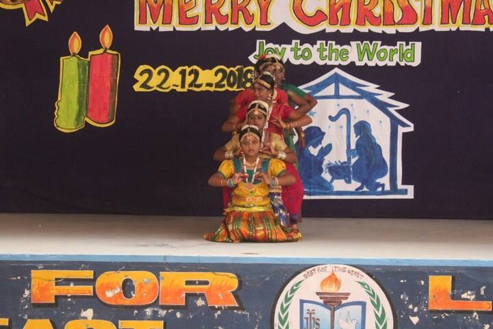 Loyola Academy-Dance