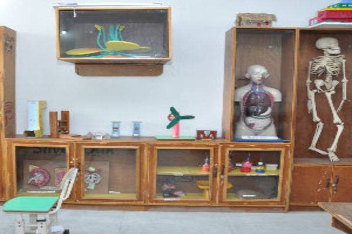 M A V Vidyashram-Science Lab