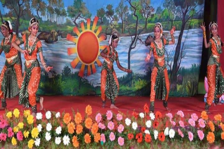 Maharishi School Of Excellence-Classical Dance