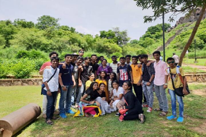 Maharishi Vidya Mandir-Tour