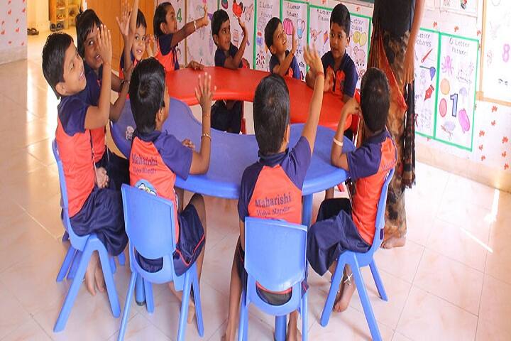 Maharishi Vidya Mandir-KG Students