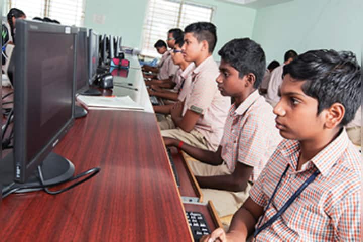 Mahatma Montessori School - Chemistry Lab