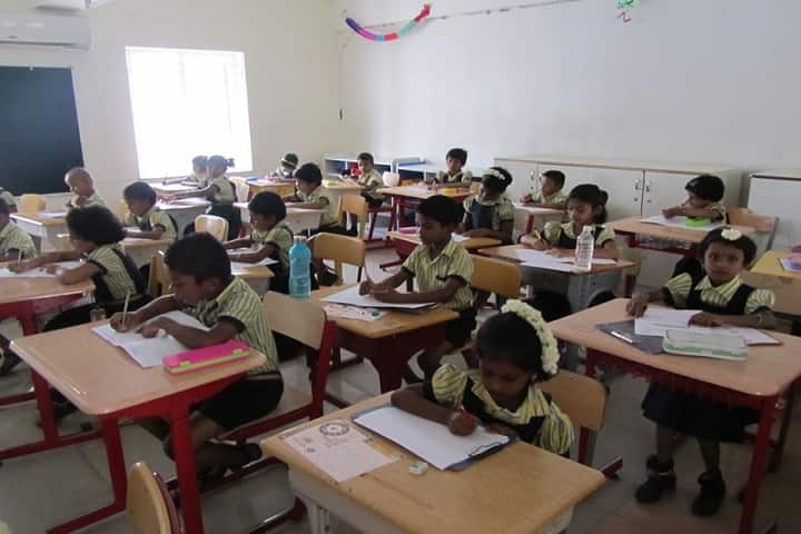 Mahendra International School-Spellbee Exams