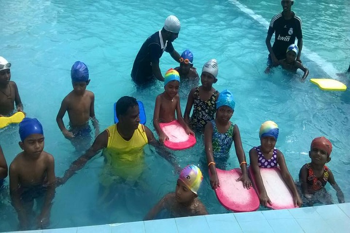 Mount Litera Zee School-Swimming Pool