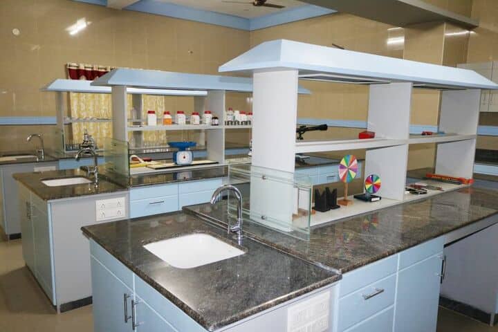 Mount Litera Zee School-Chemistry Lab