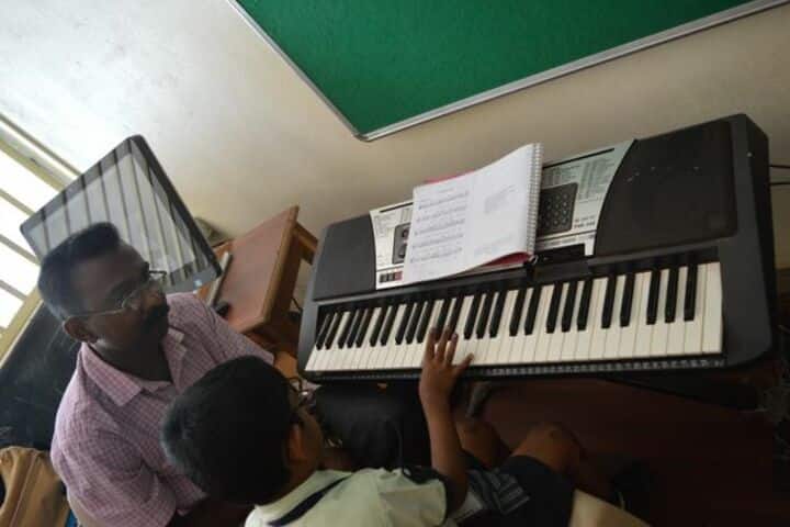 Mount Litera Zee School-Key Board
