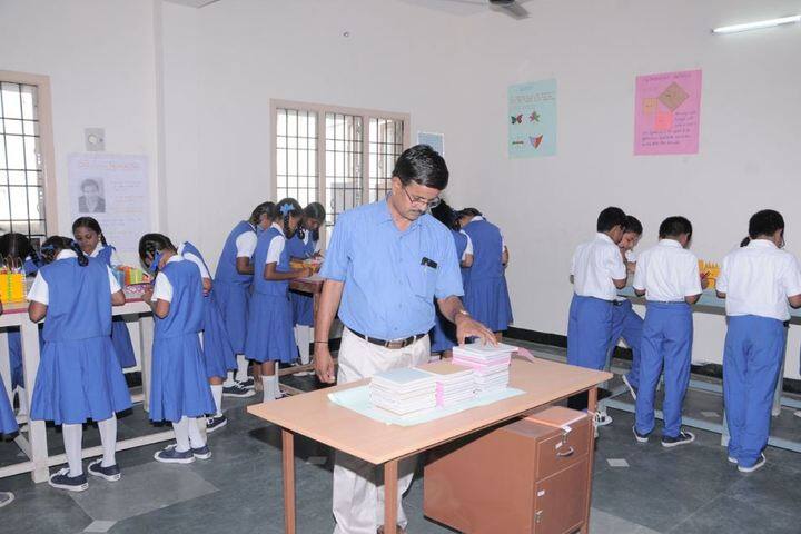 New Prince Shri Bhavani Vidyashram-Math Lab