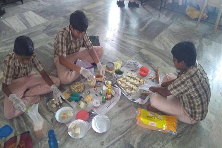 Oxford Public School-Food Activity