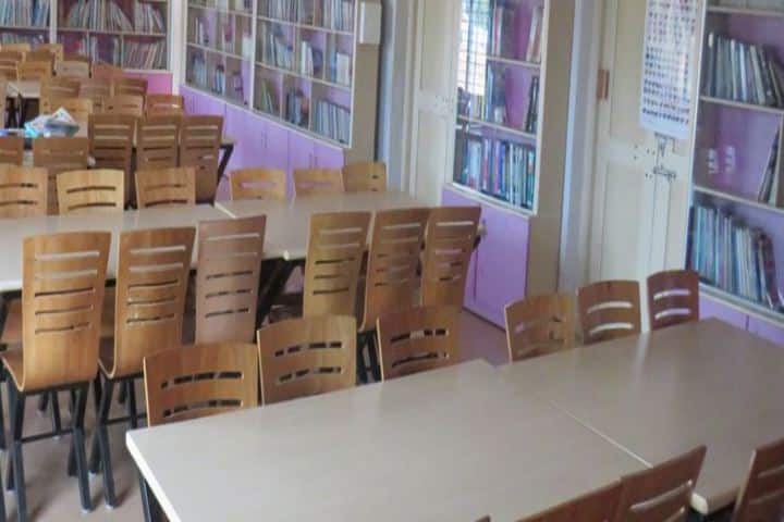 Pem School Of Excellence-Library