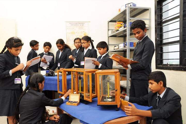 PGP International School-Physics Lab