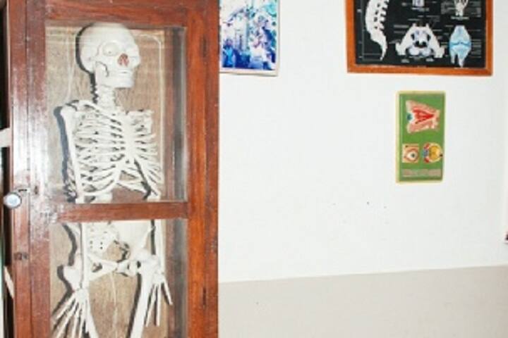 R S Krishnan Higher Secondary School - Biology Laboratory